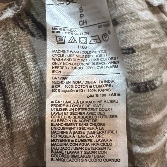 Old Navy V-neck tropical print top size small - Picture 6 of 6